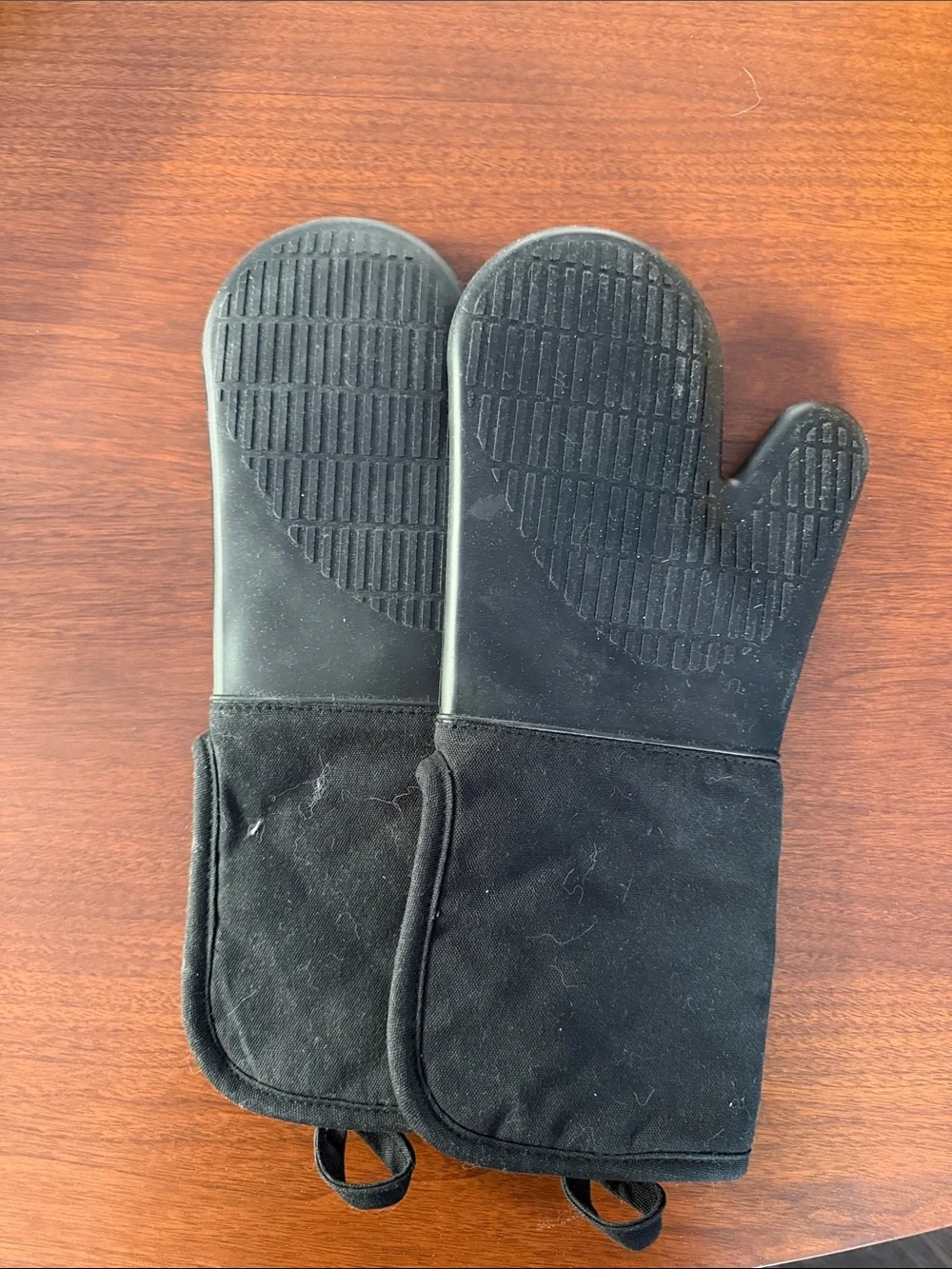 Crate&Barrel Black Oven Mitts Pair